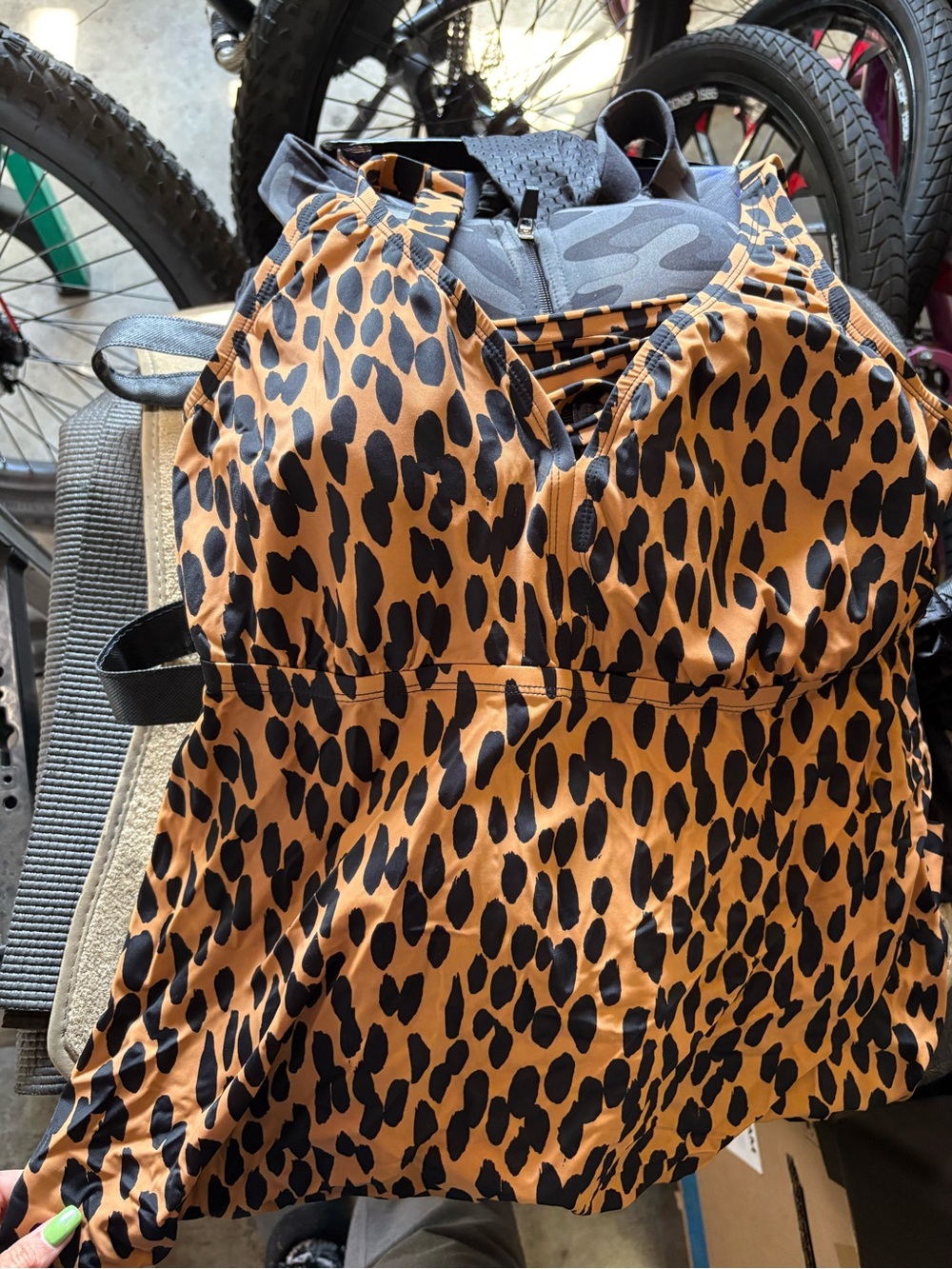 EVRI Black and Brown Leopard Print Women’s Swim Tankini Top